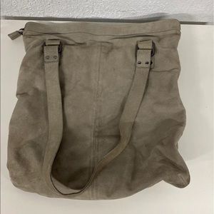 Hinge messenger bag
